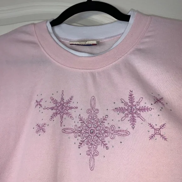 Vintage Classic CE Editions Pink Snowflake Embroidered Sweatshirt L Cozy Y2K Sof - Picture 3 of 12